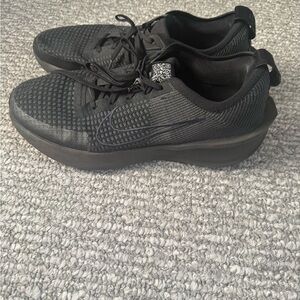 Nike Men's Black Athletic Shoes